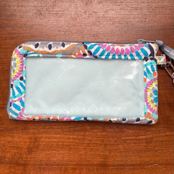 Vera Bradley RFID Tech Wallet Sunny Medallion Pattern - Picture 2 of 4
